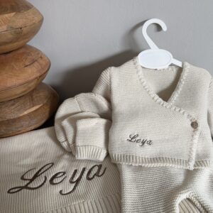 coffret bébé " douces mailles "