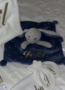 Doudou et attache tétine doudou en gaze de coton lapin (copie)